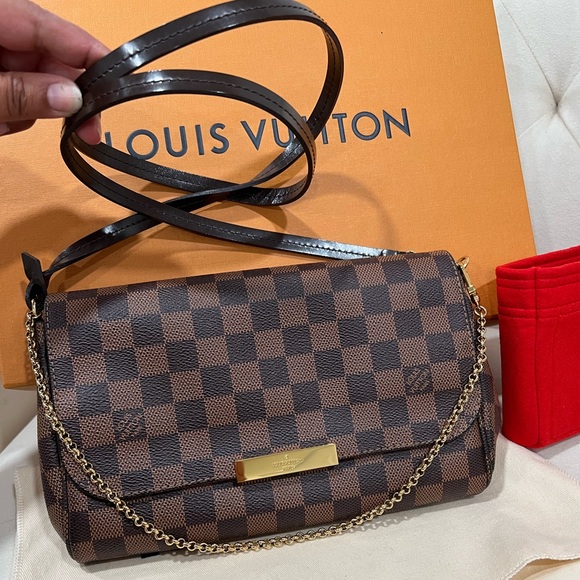 Traded Handbags - NEW🔥Louis Vuitton Favorite Damier Ebene MM